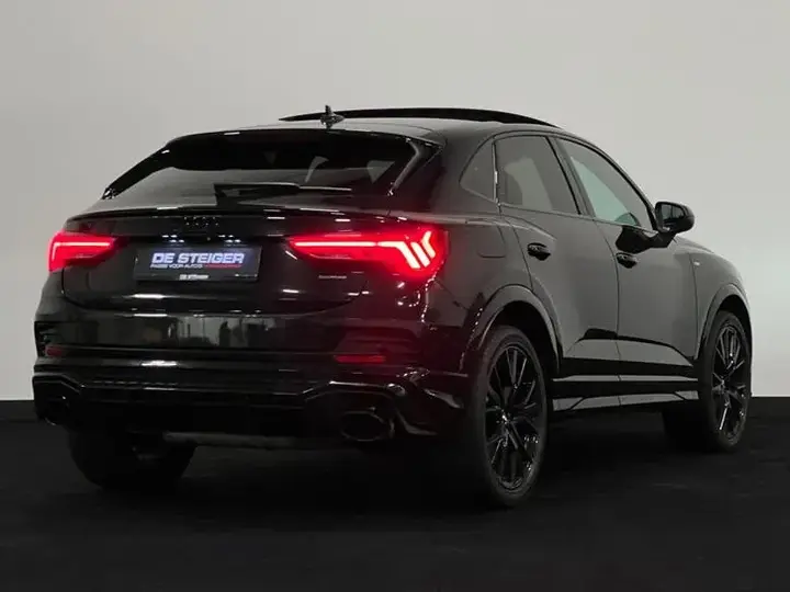 Audi Q3 2023 photo 3