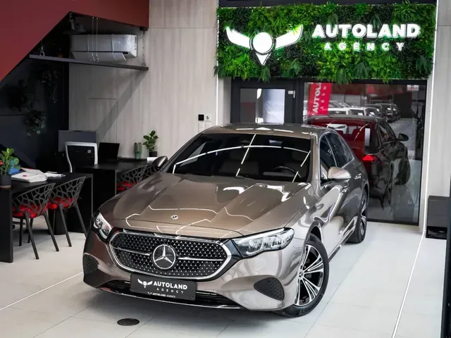 Mercedes-Benz E-Class 2025 photo 4
