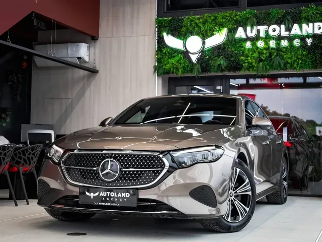 Mercedes-Benz E-Class 2025 photo 3