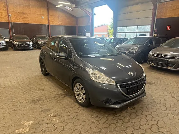 Peugeot 208 2014 photo 3