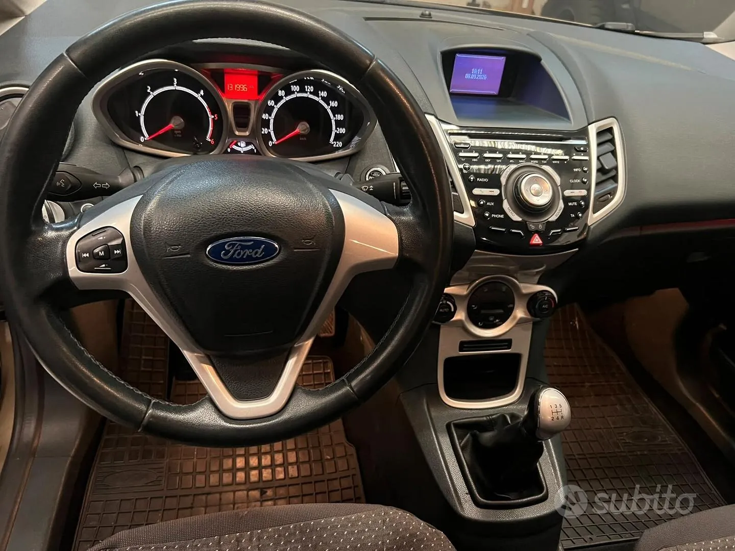 Ford Fiesta 2012 photo 5