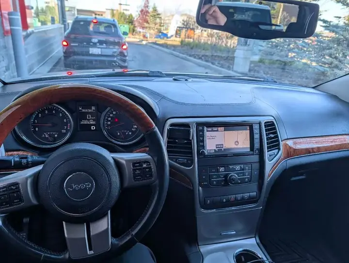 Jeep Grand Cherokee 2012 photo 4