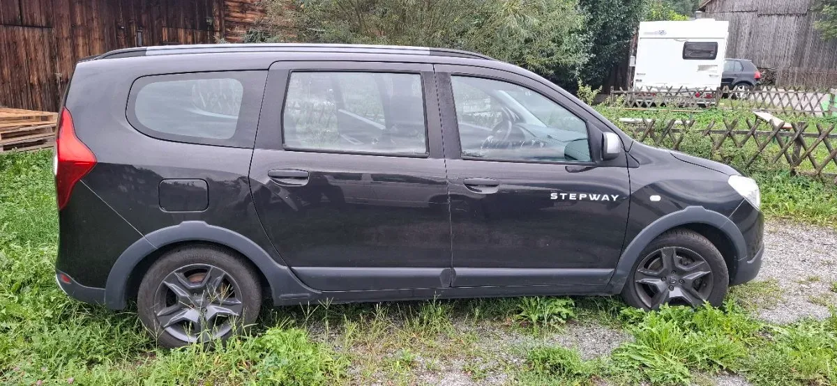 Dacia Lodgy 2017 photo 2