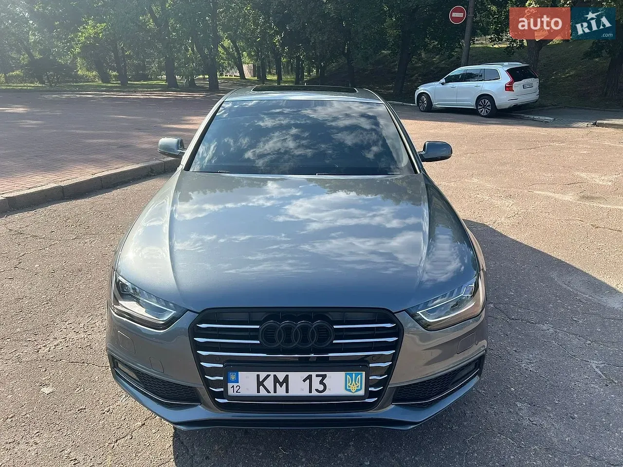 Audi A4 2014 photo 2