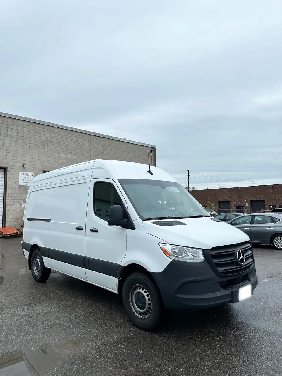 Mercedes-Benz Sprinter Van