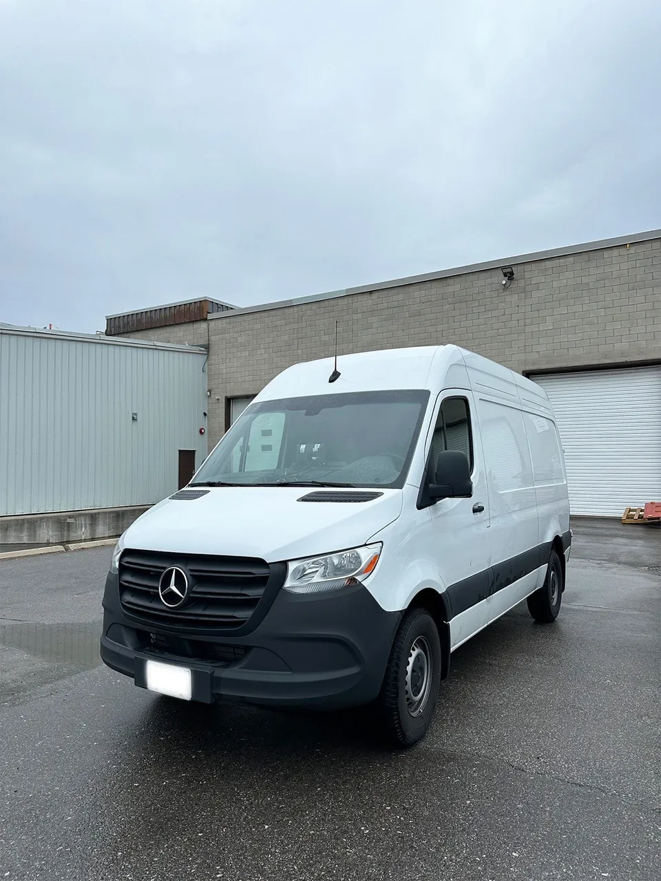 Mercedes-Benz Sprinter Van 2024 photo 5