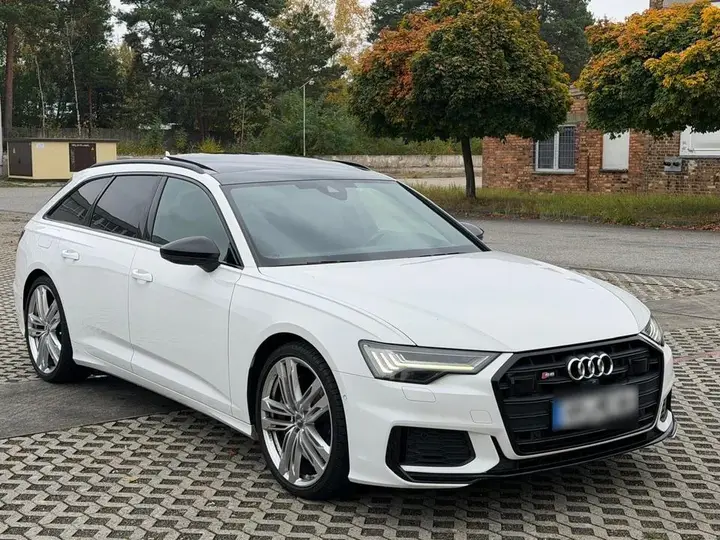 Audi S6 Avant