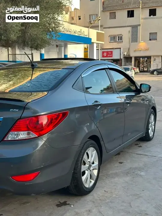 Hyundai Accent 2012 photo 5