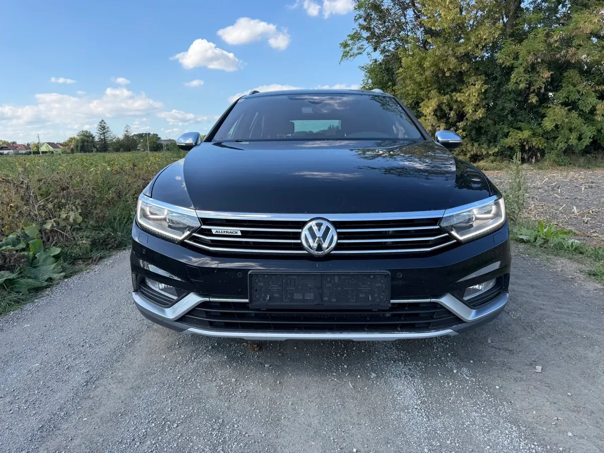 Volkswagen Passat 2017 photo 2