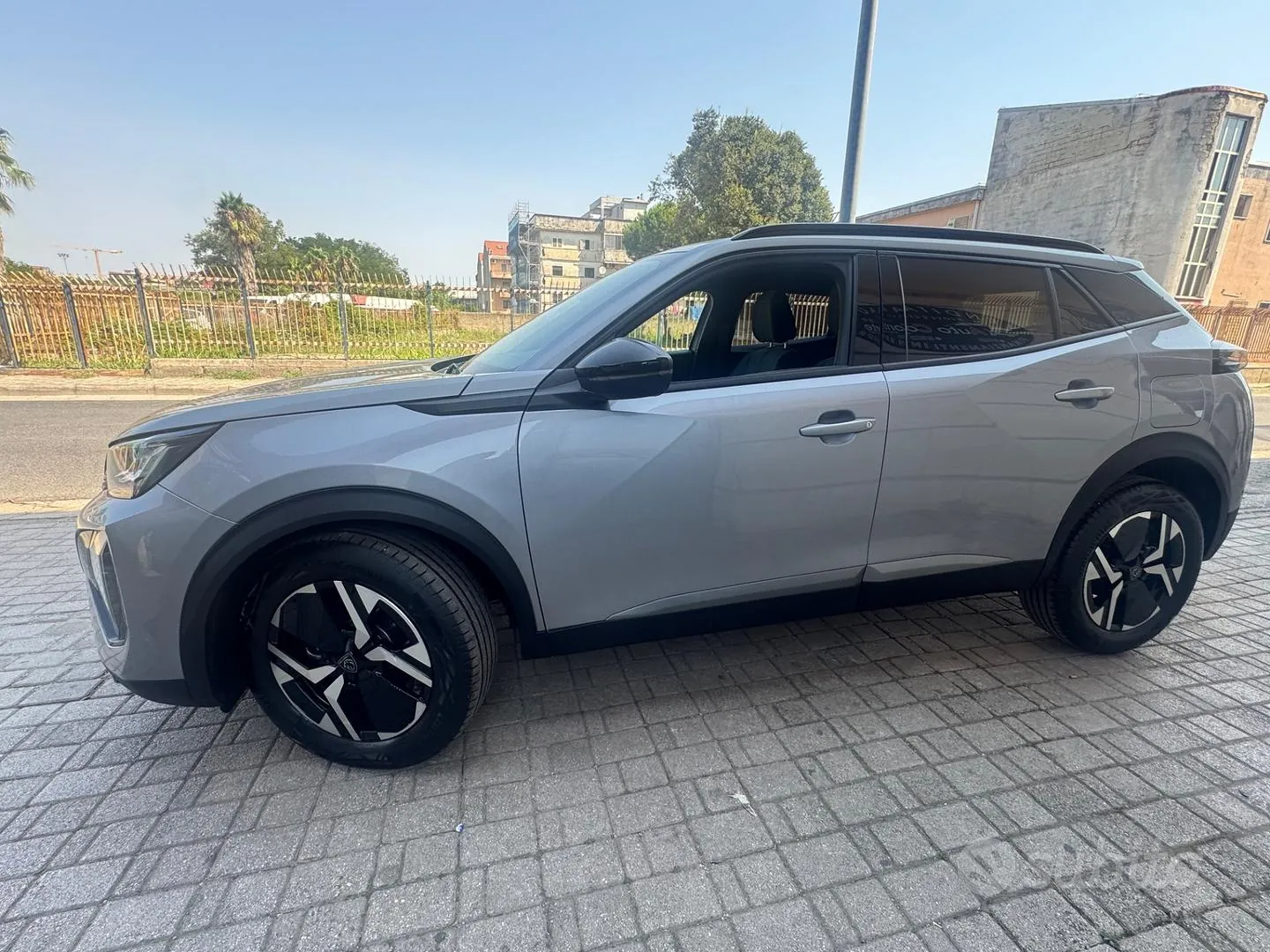 Peugeot 2008 2024 photo 4