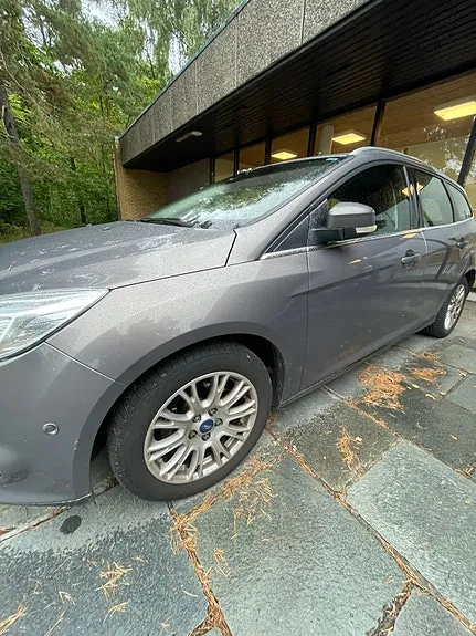 Ford Focus 2012 photo 2