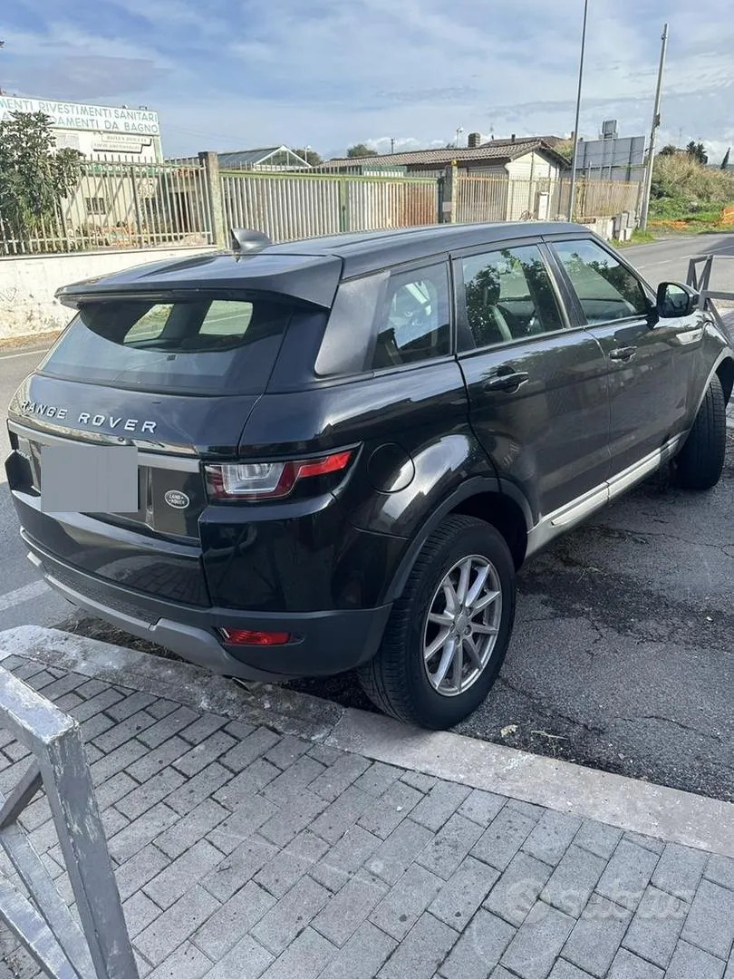 Land Rover Evoque 2017 photo 2