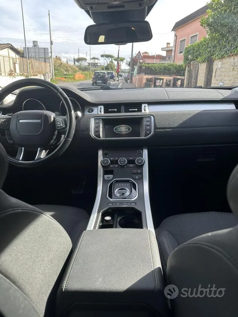 Land Rover Evoque 2017 photo 4