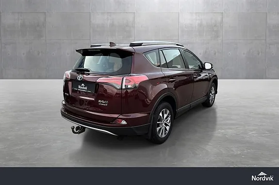 Toyota Rav4 2017 photo 5