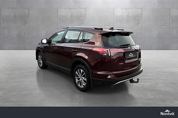 Toyota Rav4 2017 photo 3