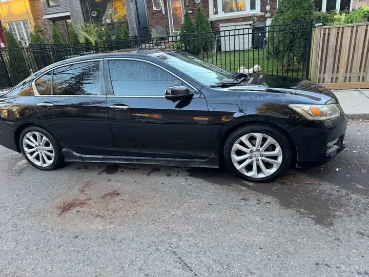 Honda Accord 2013 photo 2