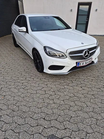 Mercedes-Benz E220 2013 photo 3