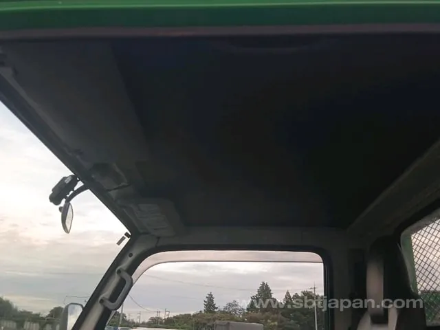 Isuzu Elf 2014 photo 5