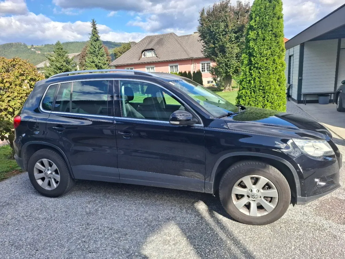 Volkswagen Tiguan 2010 photo 2