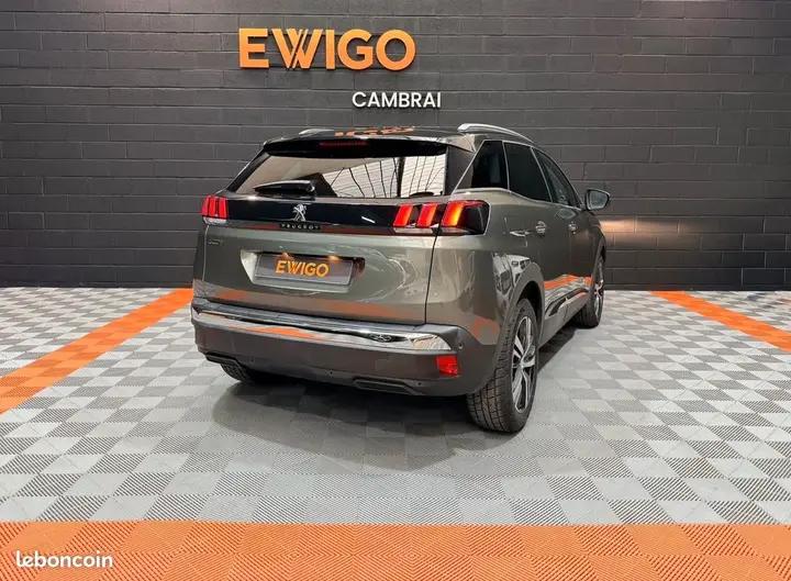 Peugeot 3008 2019 photo 2
