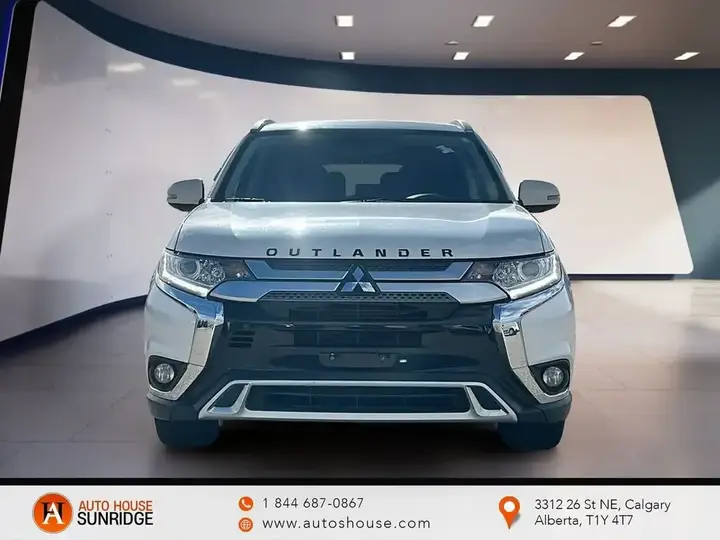 Mitsubishi Outlander 2019 photo 2