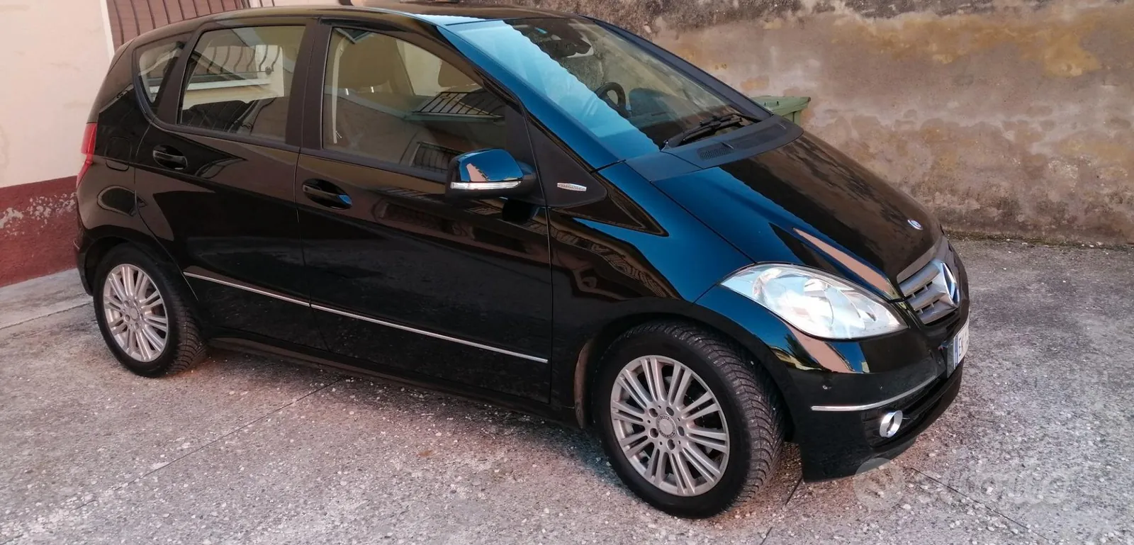 Mercedes-Benz A 2011 photo 3