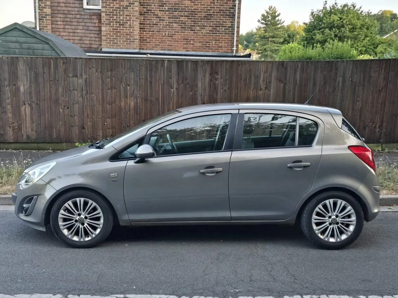 Vauxhall Corsa 2012 photo 5