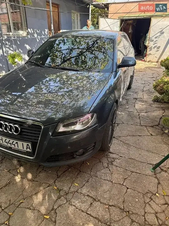 Audi A3 Sportback 2010 photo 2