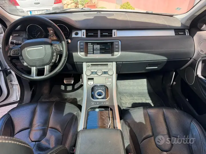 Land Rover Range Rover Evoque 2015 photo 4