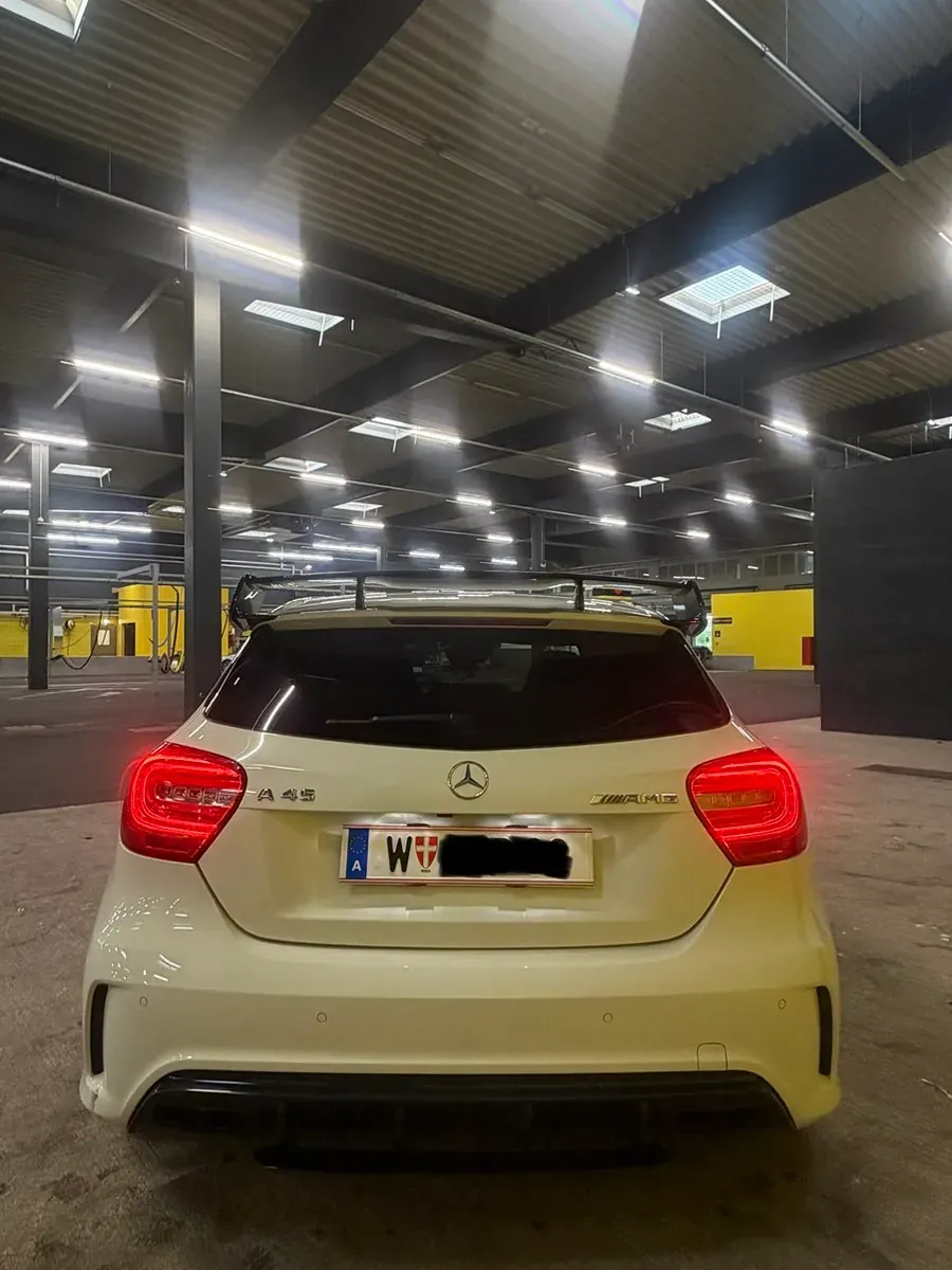 Mercedes-Benz A-Class 2013 photo 2