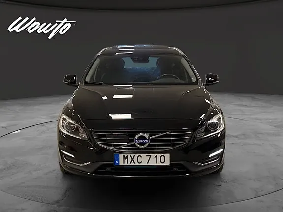 Volvo V60 2016 photo 2