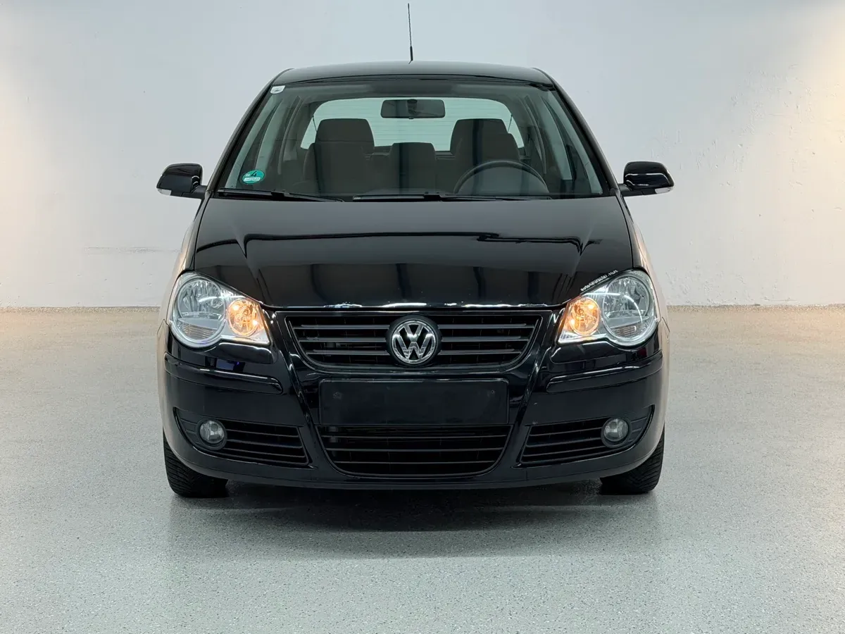 Volkswagen Polo 2008 photo 2