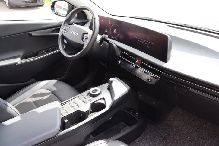 Kia Ev6 2023 photo 2