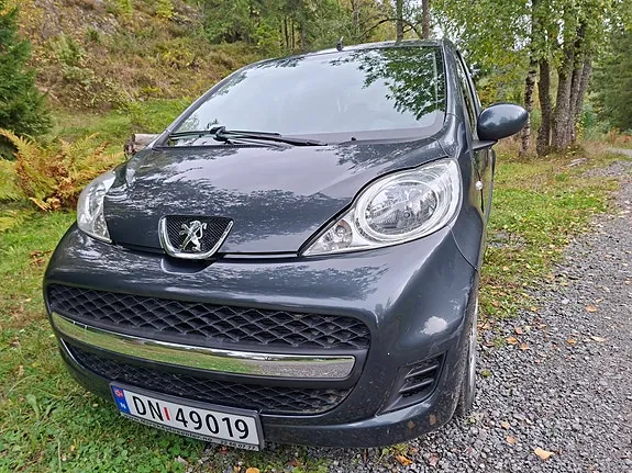 Peugeot 107 2010 photo 3