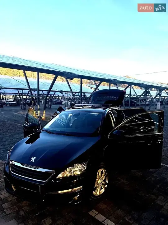 Peugeot 308 2014 photo 3