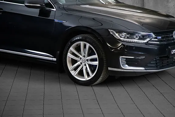 Volkswagen Passat 2018 photo 5