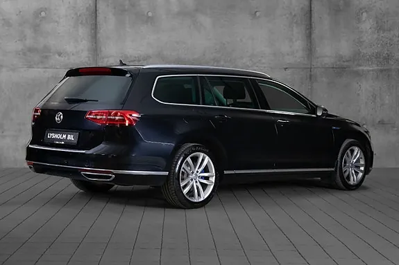 Volkswagen Passat 2018 photo 3