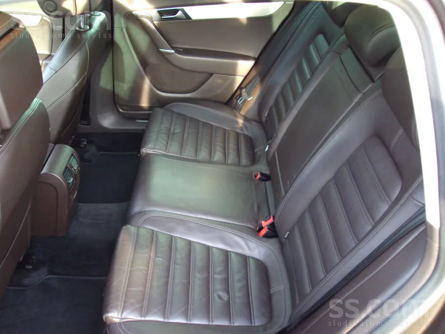 Volkswagen Passat Alltrack 2012 photo 3