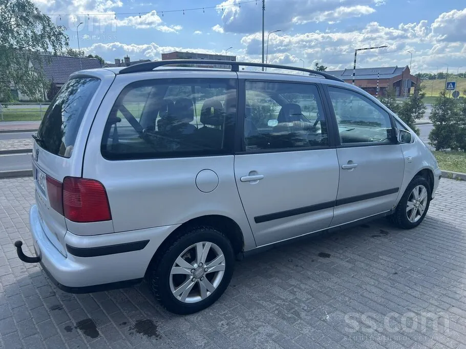 Seat Alhambra 2008 photo 3