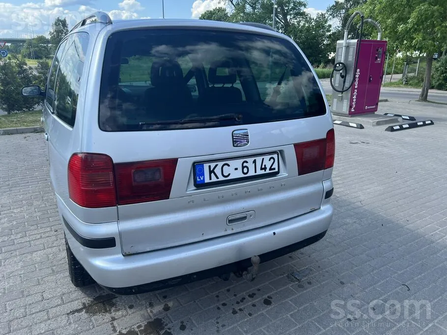 Seat Alhambra 2008 photo 4