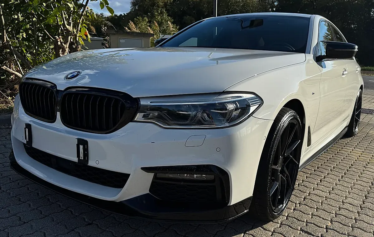 BMW 5 Series 2019 photo 2