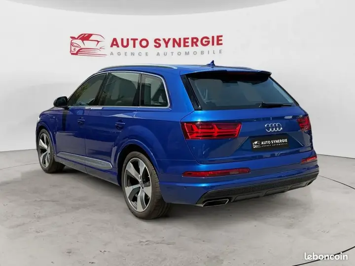 Audi Q7 2017 photo 3
