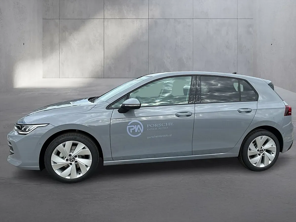 Volkswagen Golf 2026 photo 2