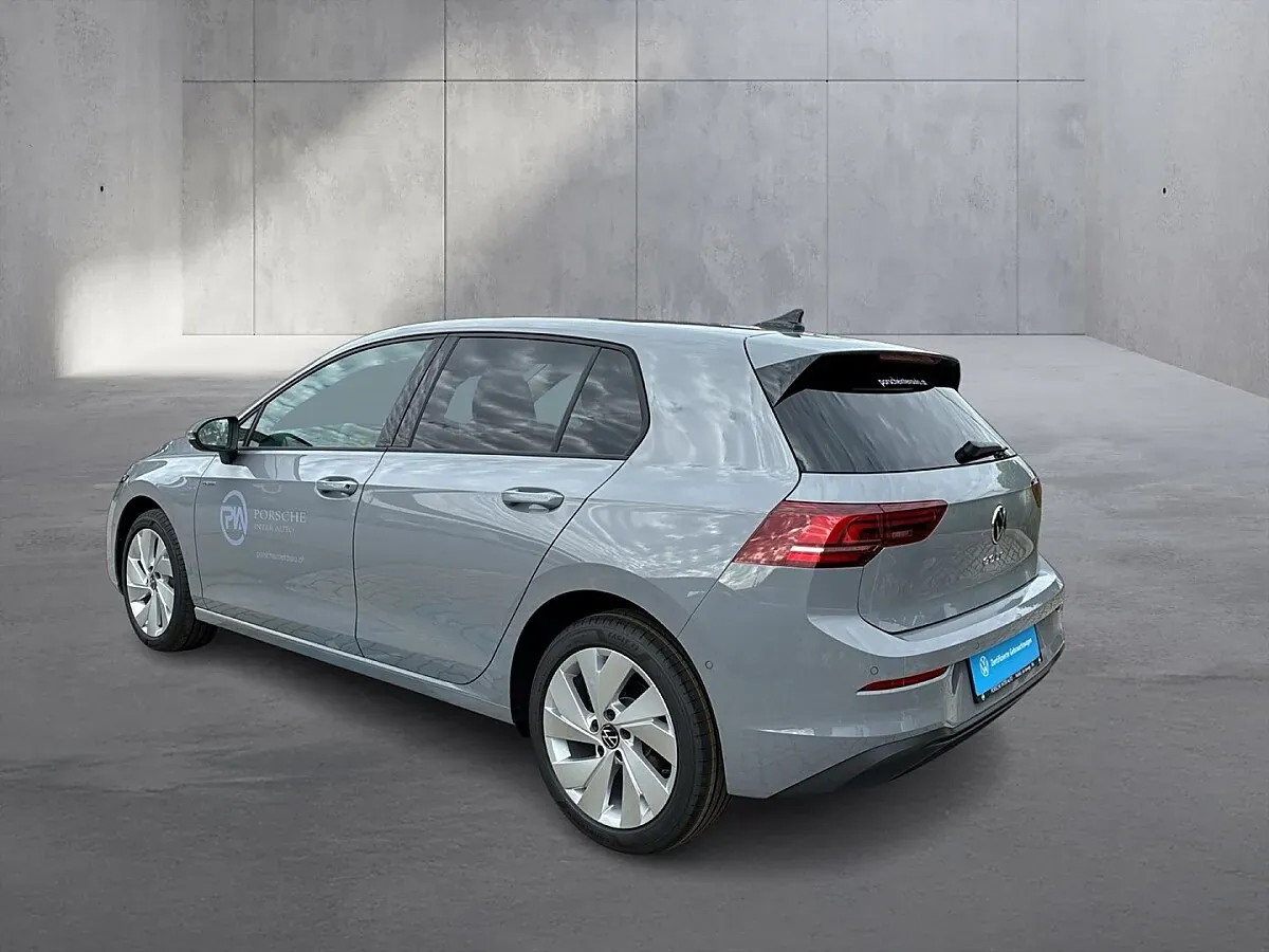 Volkswagen Golf 2026 photo 3