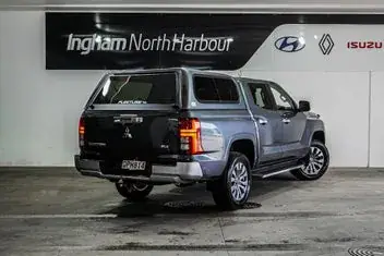 Mitsubishi Triton 2024 photo 4