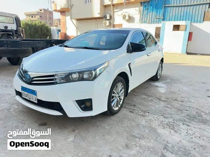Toyota Corolla 2015 photo 2