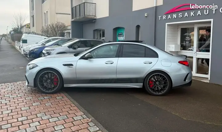 Mercedes-Benz C-Class 2023 photo 3
