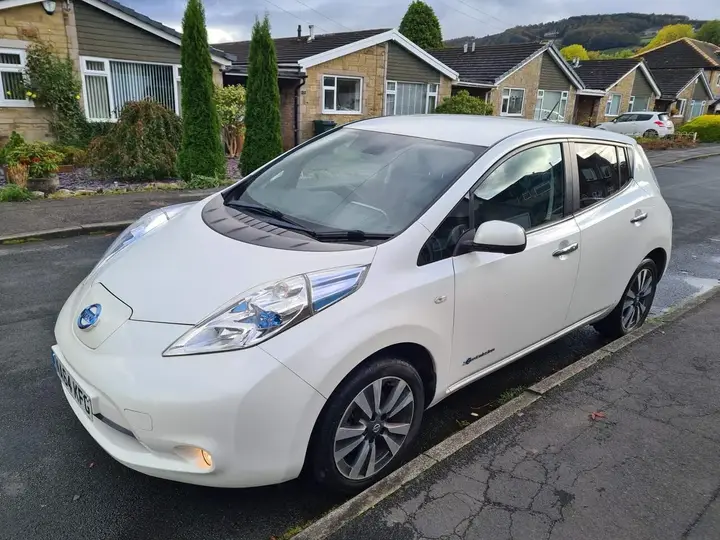 Nissan Leaf 2014 photo 4