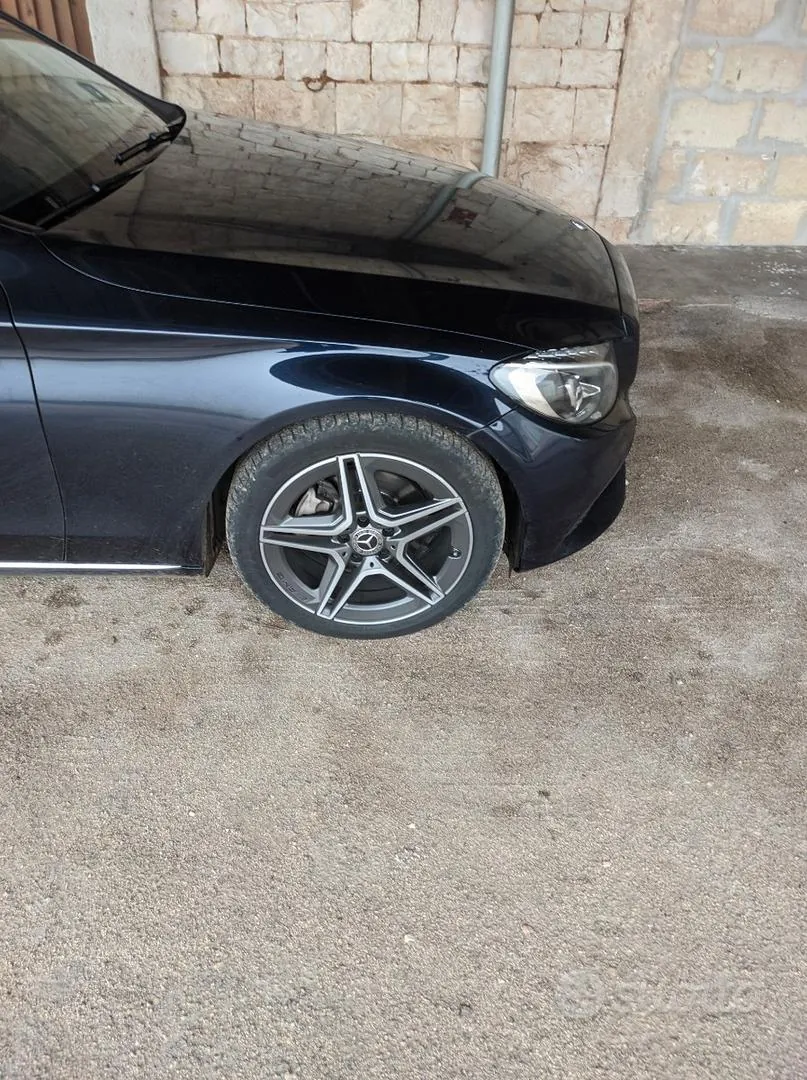 Mercedes-Benz C 2018 photo 2