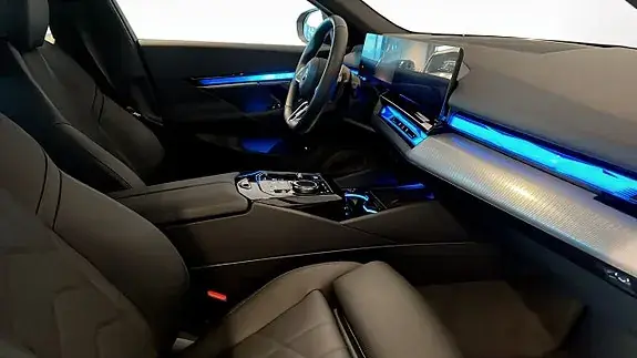 BMW 530E 2026 photo 3